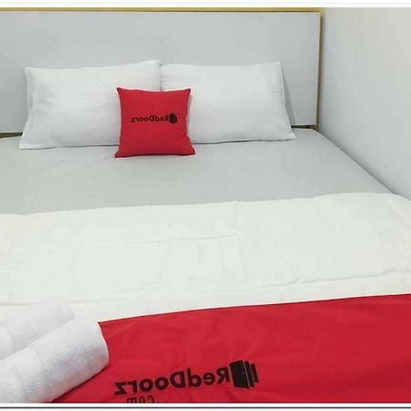 Reddoorz @ Simpang Pos Medan Hotel Kültér fotó