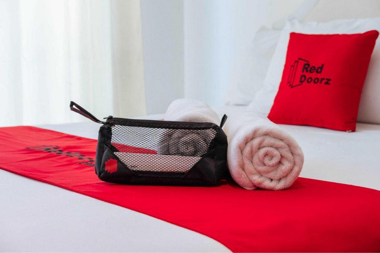 Reddoorz @ Simpang Pos Medan Hotel Kültér fotó